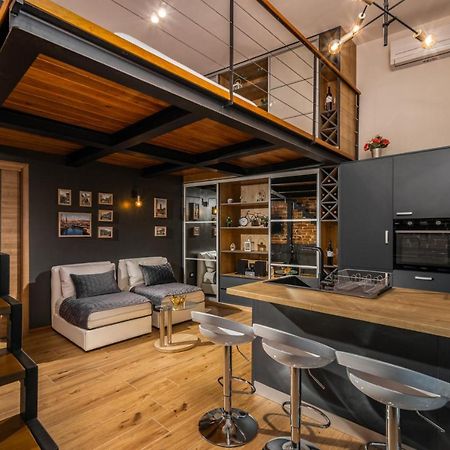 Studio Apartments Atelier 里耶卡 外观 照片